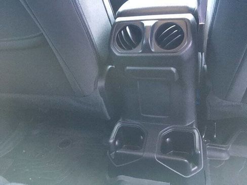 Used 2022 Jeep Wrangler Unlimited Sport image 24