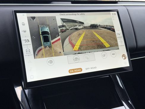 Used 2024 Land Rover Range Rover Sport Dynamic SE image 16