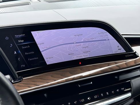 Certified 2024 Cadillac Escalade Sport Platinum AWD/4WD image 36