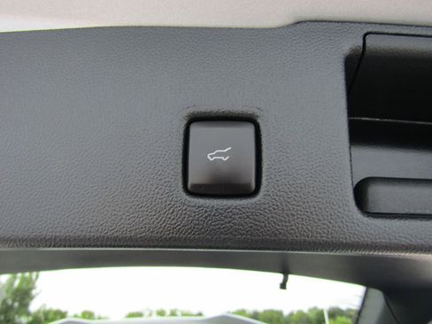 Used 2023 Ford Escape ST-Line w/ Tech Pack #1 AWD/4WD image 19