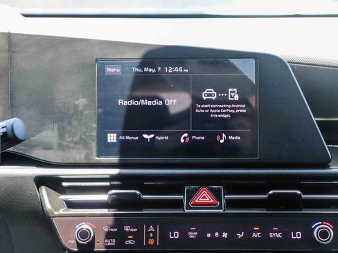 Used 2023 Kia Niro LX FWD image 16