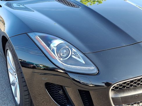 Used 2015 Jaguar F-TYPE Convertible RWD image 9