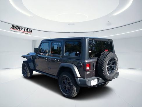 Used 2021 Jeep Wrangler Unlimited Sport image 6