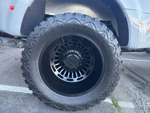 Used 2026 Ford F450 Lariat image 7