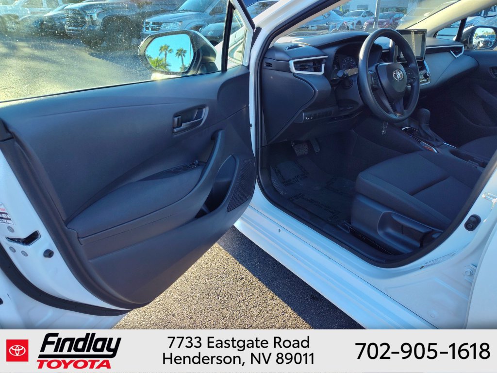 Certified 2025 Toyota Corolla LE FWD image 8