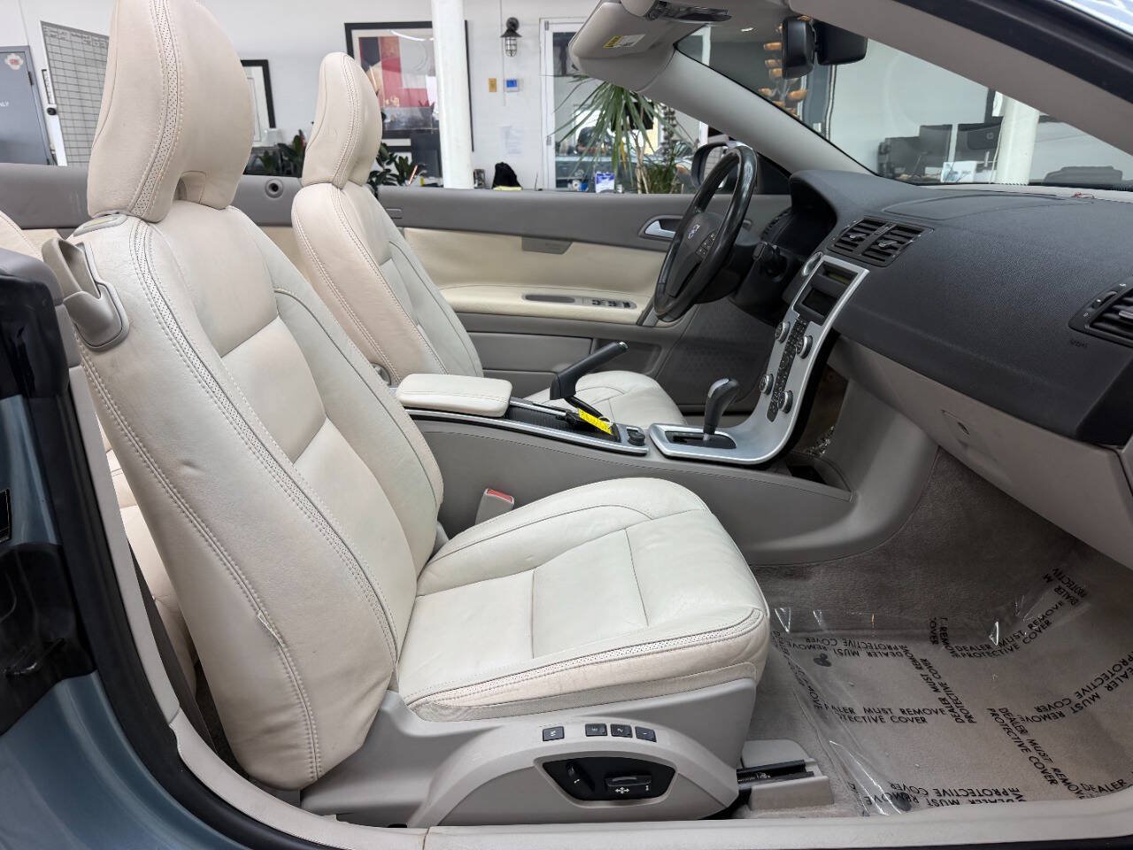 Used 2011 Volvo C70 T5 FWD image 14