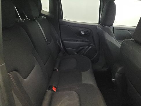 Used 2021 Jeep Renegade Trailhawk w/ Trailer Tow Group AWD/4WD image 19