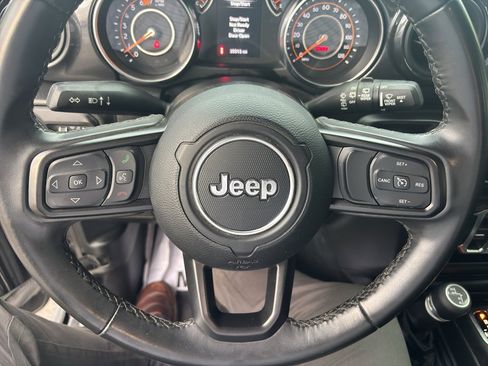 Used 2022 Jeep Wrangler Unlimited Sport image 11
