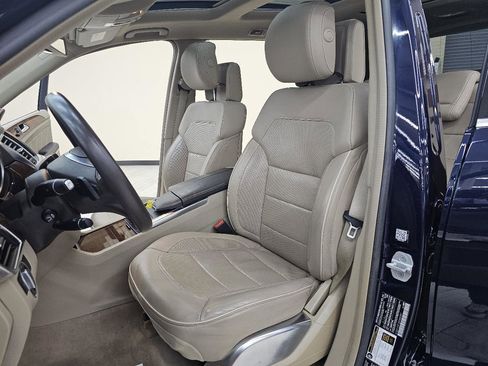 Used 2014 Mercedes-Benz GL 550 4MATIC image 18