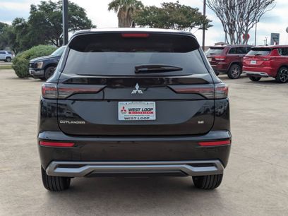 New 2025 Mitsubishi Outlander SE