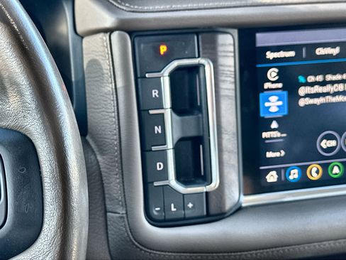 Used 2021 GMC Yukon Denali w/ Denali Ultimate Package image 17