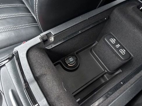 Used 2017 Chrysler 300 S w/ 300S Premium Group image 28