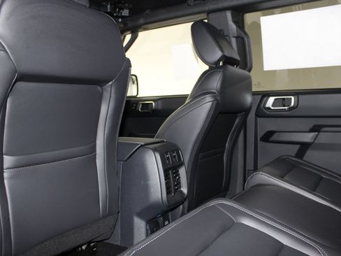 New 2026 Ford Bronco Outer Banks w/ Sasquatch Package AWD/4WD image 26