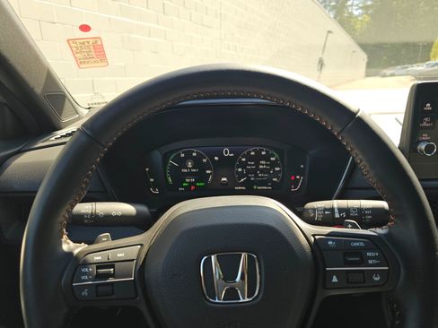 Used 2026 Honda CR-V TrailSport image 26