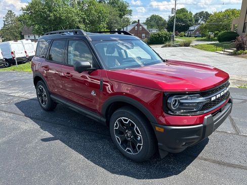 New 2025 Ford Bronco Sport Outer Banks w/ Outer Banks Tech Package+ image 3