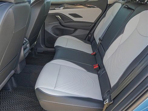 New 2025 Volkswagen Tiguan SE image 22