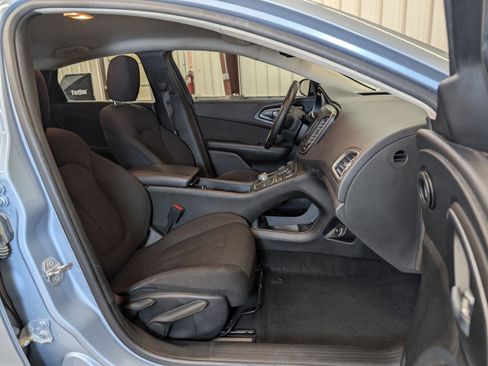 Used 2015 Chrysler 200 Limited w/ Convenience Group FWD image 32