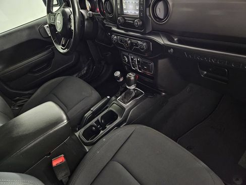 Used 2019 Jeep Wrangler Unlimited Sport S AWD/4WD image 29