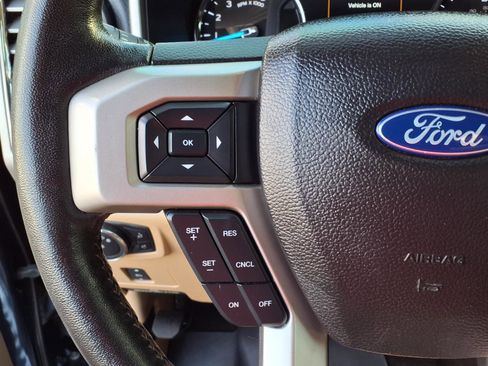 Used 2017 Ford F350 Lariat w/ Chrome Package image 25