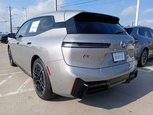 New 2026 BMW iX M70 image 7