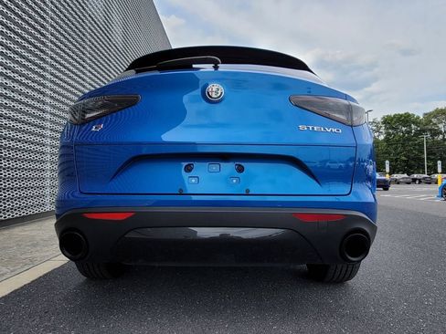 Used 2025 Alfa Romeo Stelvio Sprint AWD/4WD image 8