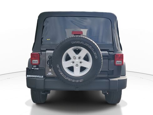 Used 2017 Jeep Wrangler Unlimited Sport w/ Quick Order Package 24S image 5