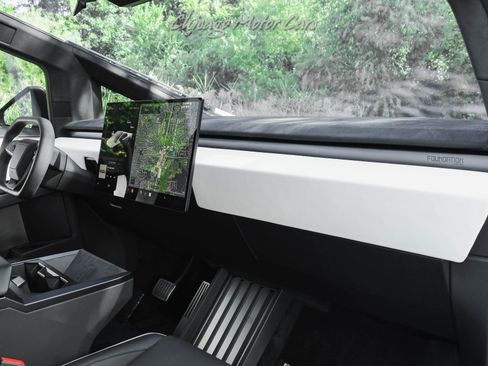 Used 2024 Tesla Cybertruck Cyberbeast image 18