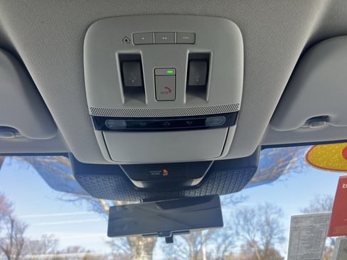 Certified 2025 Nissan Ariya AWD image 29