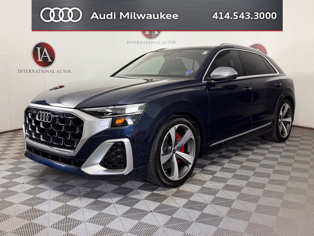 Used 2024 Audi SQ8 Prestige AWD/4WD image 3