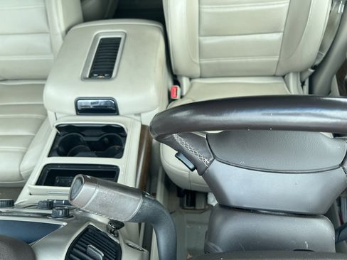 Used 2019 GMC Yukon Denali w/ Denali Ultimate Package image 17