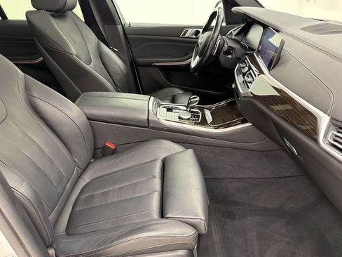Used 2019 BMW X5 xDrive40i w/ Premium Package 2 AWD/4WD image 24