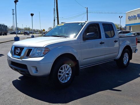 Used 2019 Nissan Frontier SV w/ Value Truck Package RWD image 3