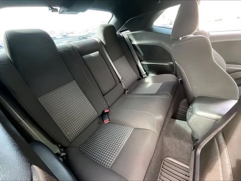 Used 2019 Dodge Challenger R/T image 28