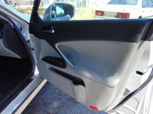 Used 2007 Lexus IS 250 AWD image 25