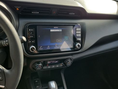 Certified 2021 Nissan Kicks SV FWD image 25