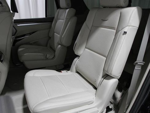 New 2025 Cadillac Escalade Premium Luxury Platinum w/ LPO, Floor Liner Package image 21