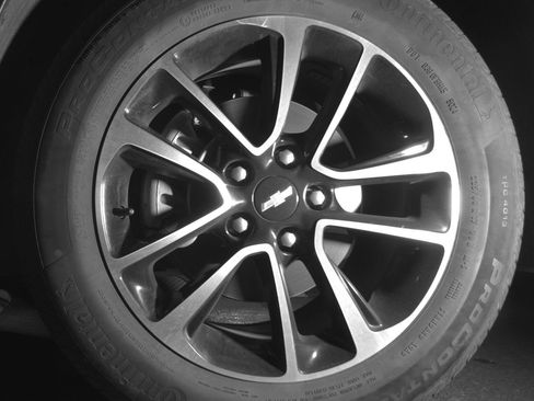 Used 2025 Chevrolet TrailBlazer LT FWD image 12