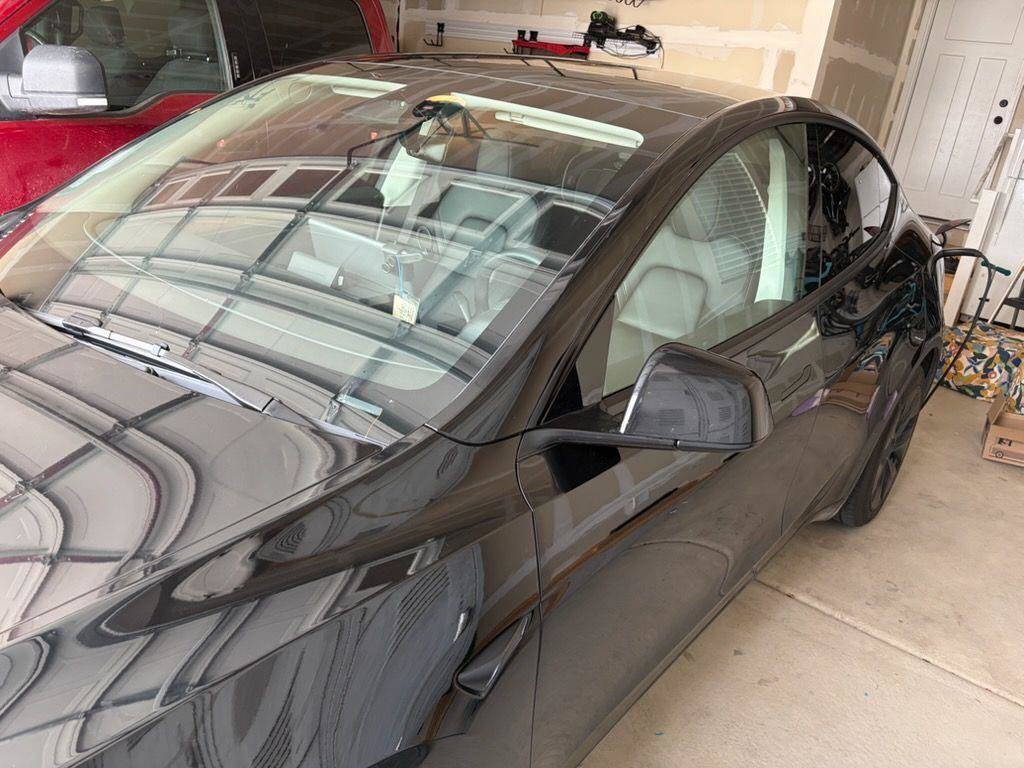 Used 2025 Tesla Model Y Long Range RWD image 2