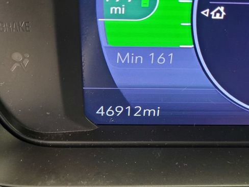 Used 2023 Chevrolet Bolt EUV Premier w/ Sun & Sound Package FWD image 26
