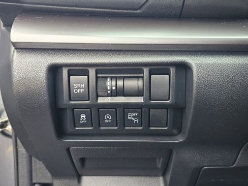 Used 2023 Subaru Crosstrek 2.5i Limited image 24