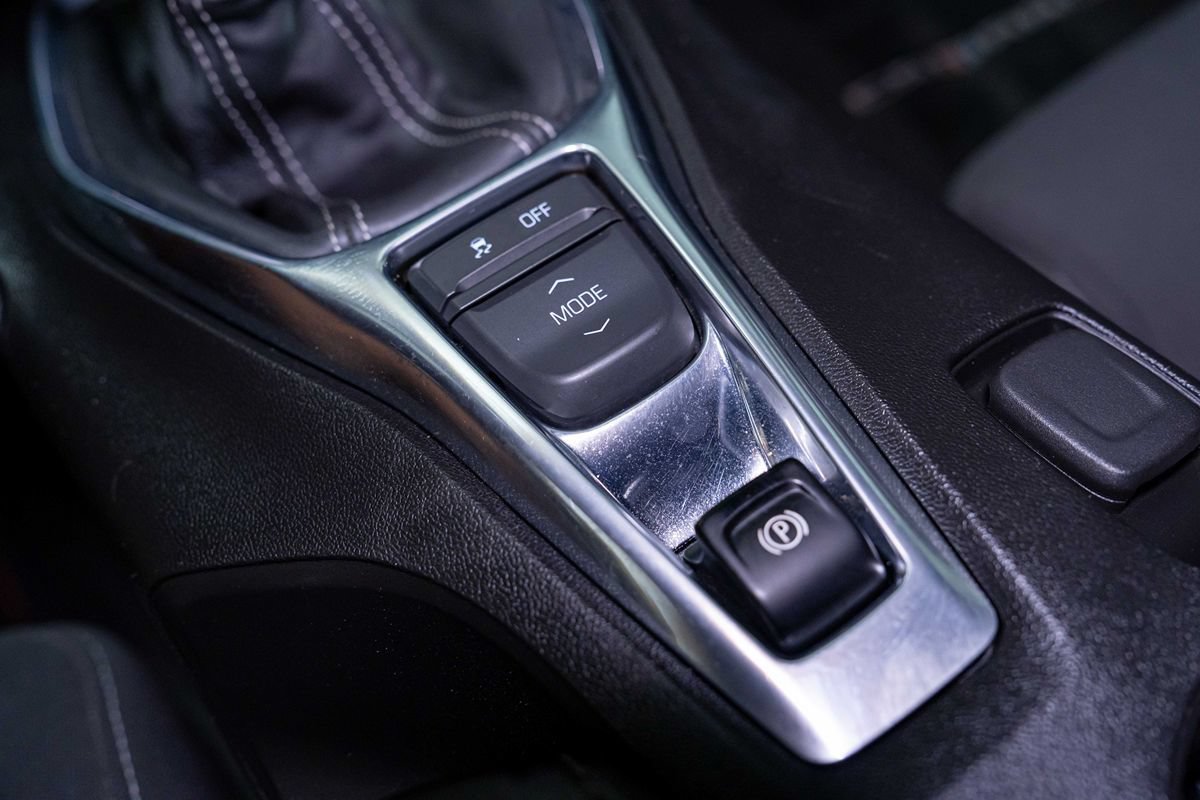 Used 2018 Chevrolet Camaro SS RWD image 8