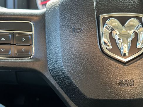 Used 2015 RAM 1500 Express image 26