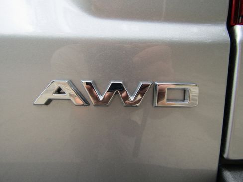 Certified 2024 Ford Maverick XLT w/ XLT Luxury Package image 12