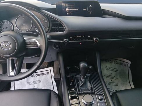 Used 2024 MAZDA MAZDA3 s FWD image 11