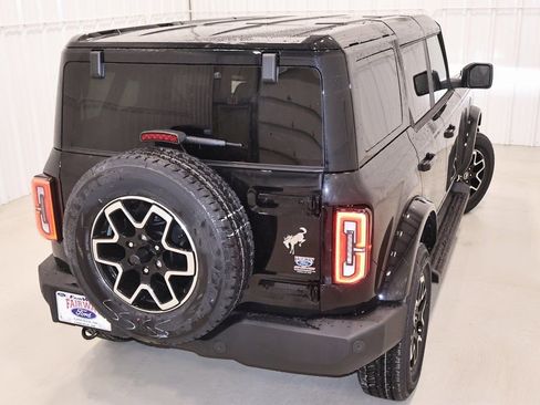 New 2025 Ford Bronco Outer Banks AWD/4WD image 35