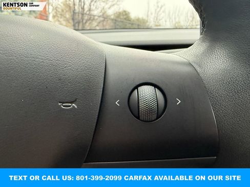 Used 2024 Tesla Model Y Performance image 18