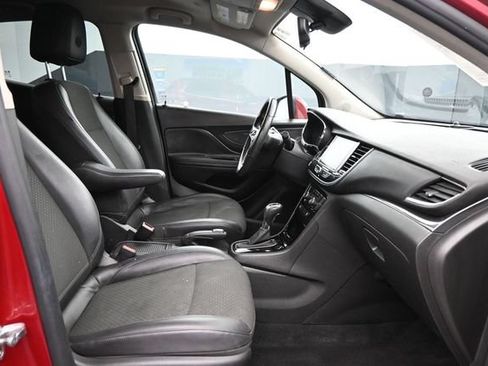 Used 2019 Buick Encore Preferred FWD image 17