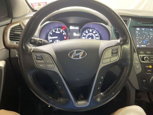 Used 2018 Hyundai Santa Fe Sport w/ 2.0T Ultimate Tech Package 05 AWD/4WD image 14