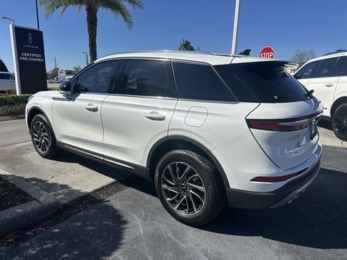 Used 2021 Lincoln Corsair Standard image 3