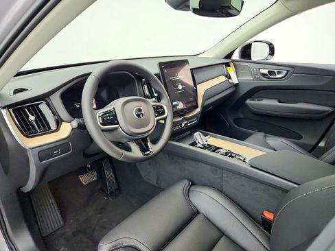 New 2026 Volvo XC60 B5 Ultra w/ Climate Package image 16